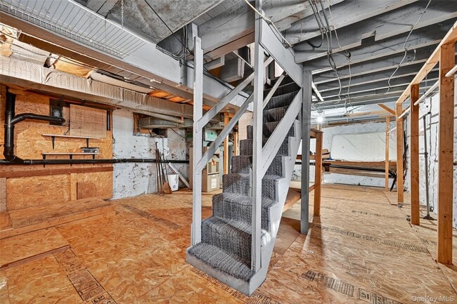 Building Photo - 171 West St