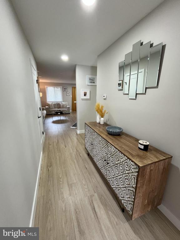 Building Photo - 402 Mulberry Cove