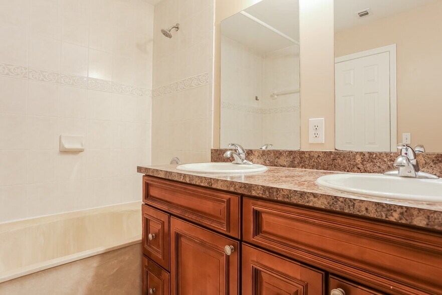 Building Photo - 8984 NW 38th Dr
