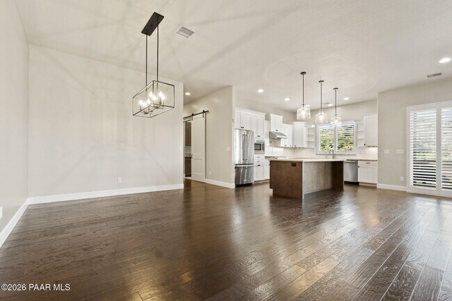 Building Photo - 1476 Sierry Peaks Dr