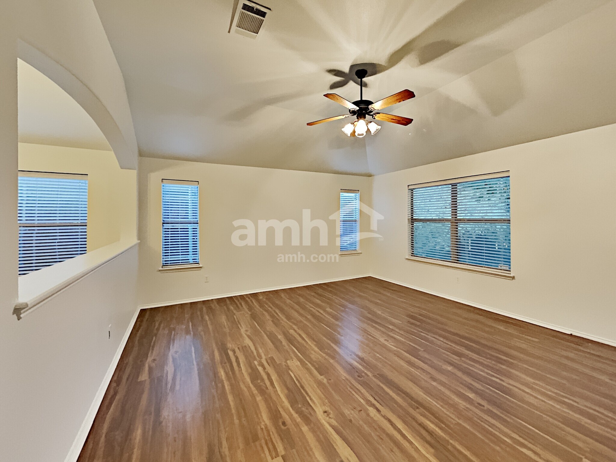 Building Photo - 6412 Spring Ranch Dr