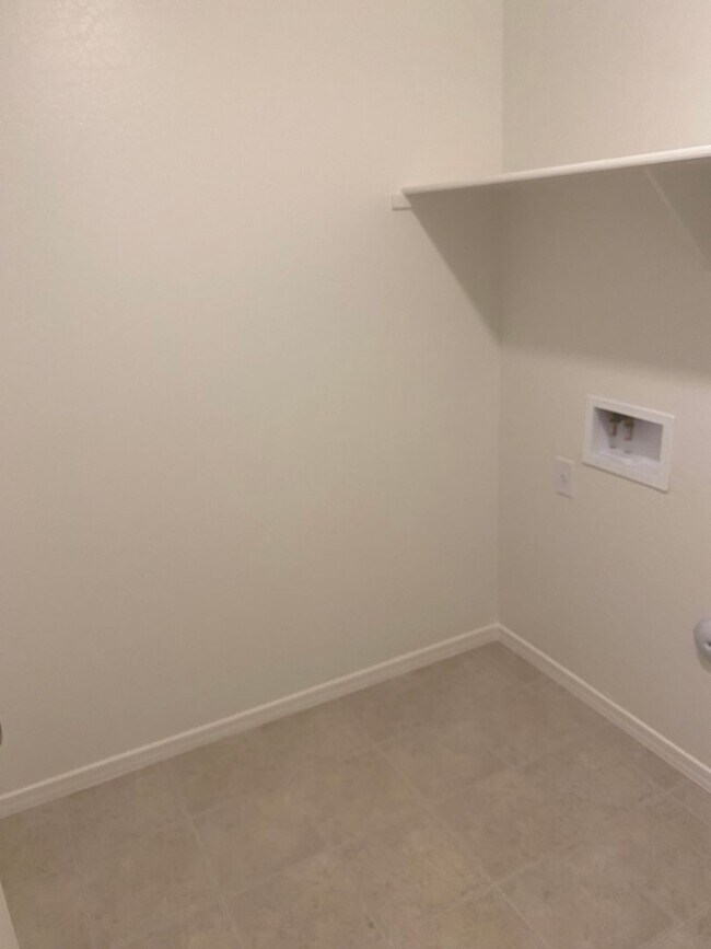 Building Photo - Charming 4 bedroom house in Coolidge