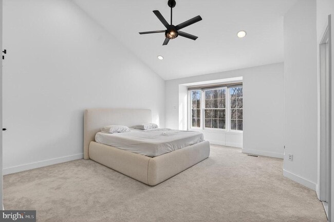 Building Photo - 11433 Heritage Oak Ct