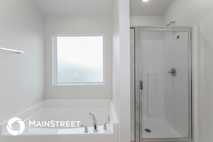 Building Photo - 253 Union Station Dr