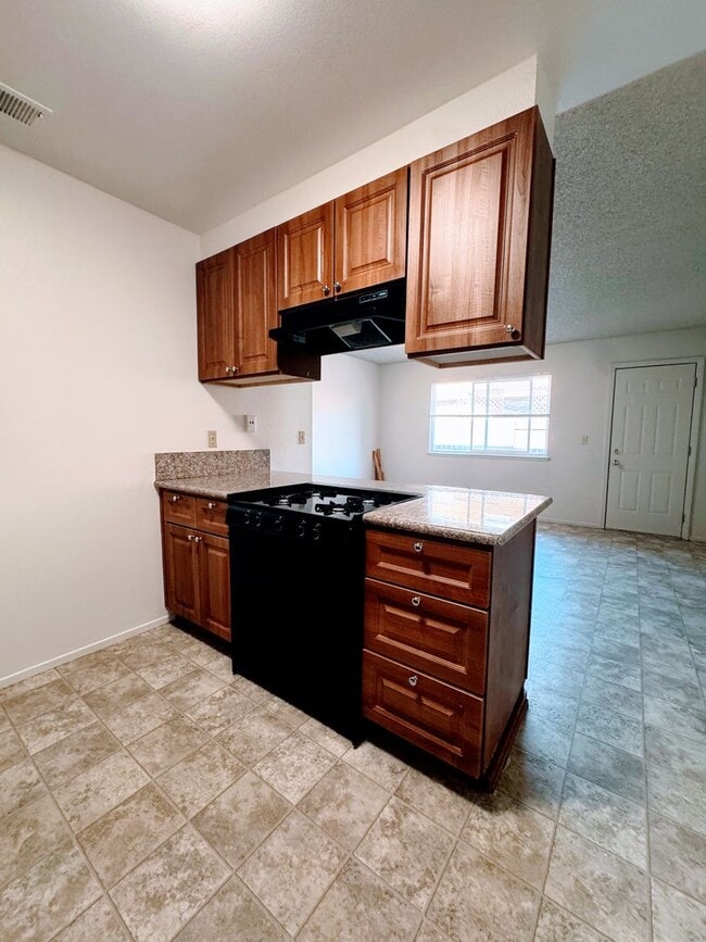 Building Photo - 4136 Oberon Ave