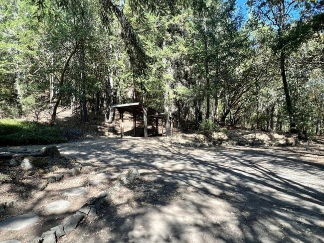Building Photo - 784 Murphy Creek Rd