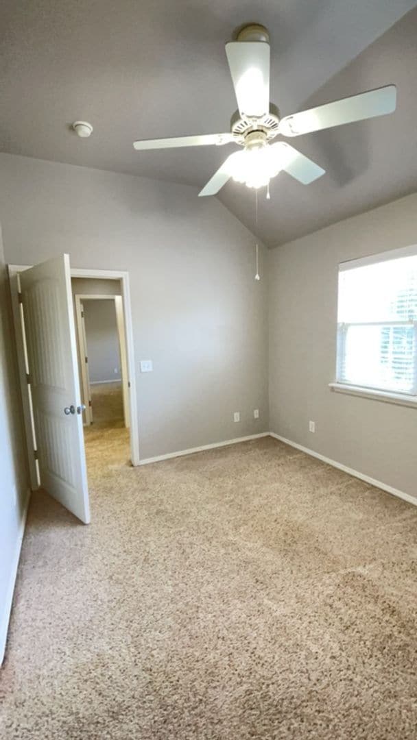 Building Photo - Spacious 3-Bed, 2.5-Bath Fourplex with Gar...
