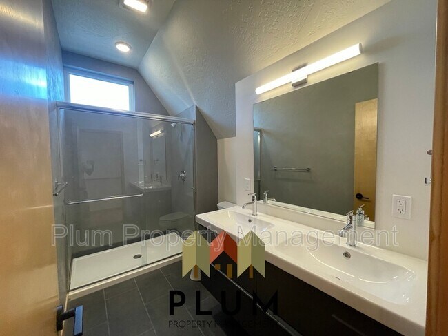 Building Photo - 1855 S 3rd St W