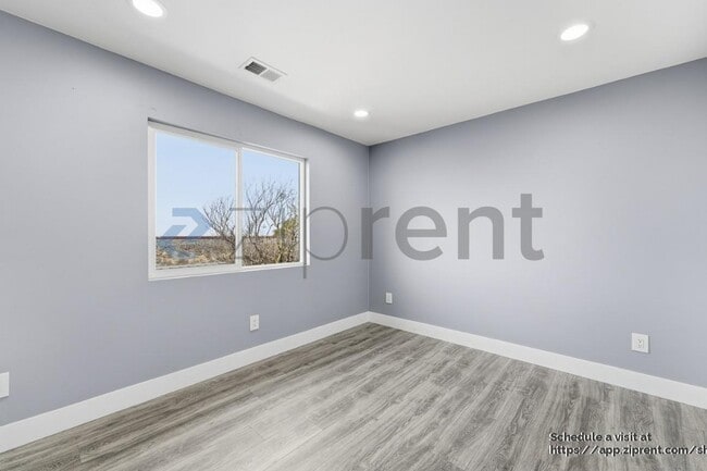 Building Photo - 4403 Jenkins Way