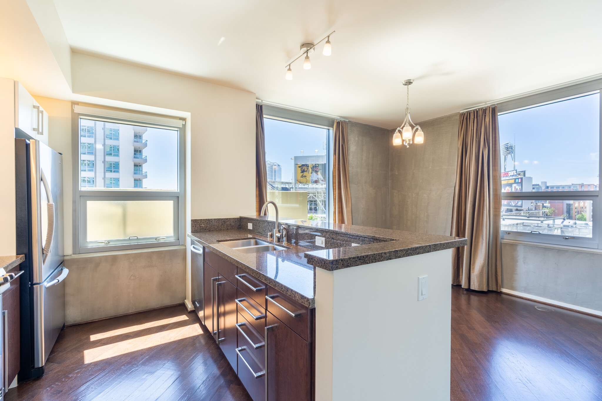 Granite counters - 321 10th Ave