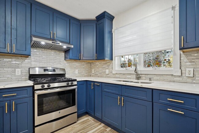 Building Photo - 1507 80th St