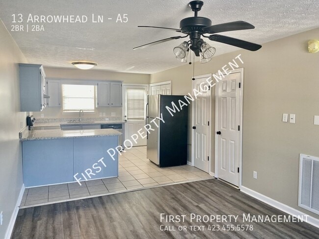 Building Photo - 13 Arrowhead Ln