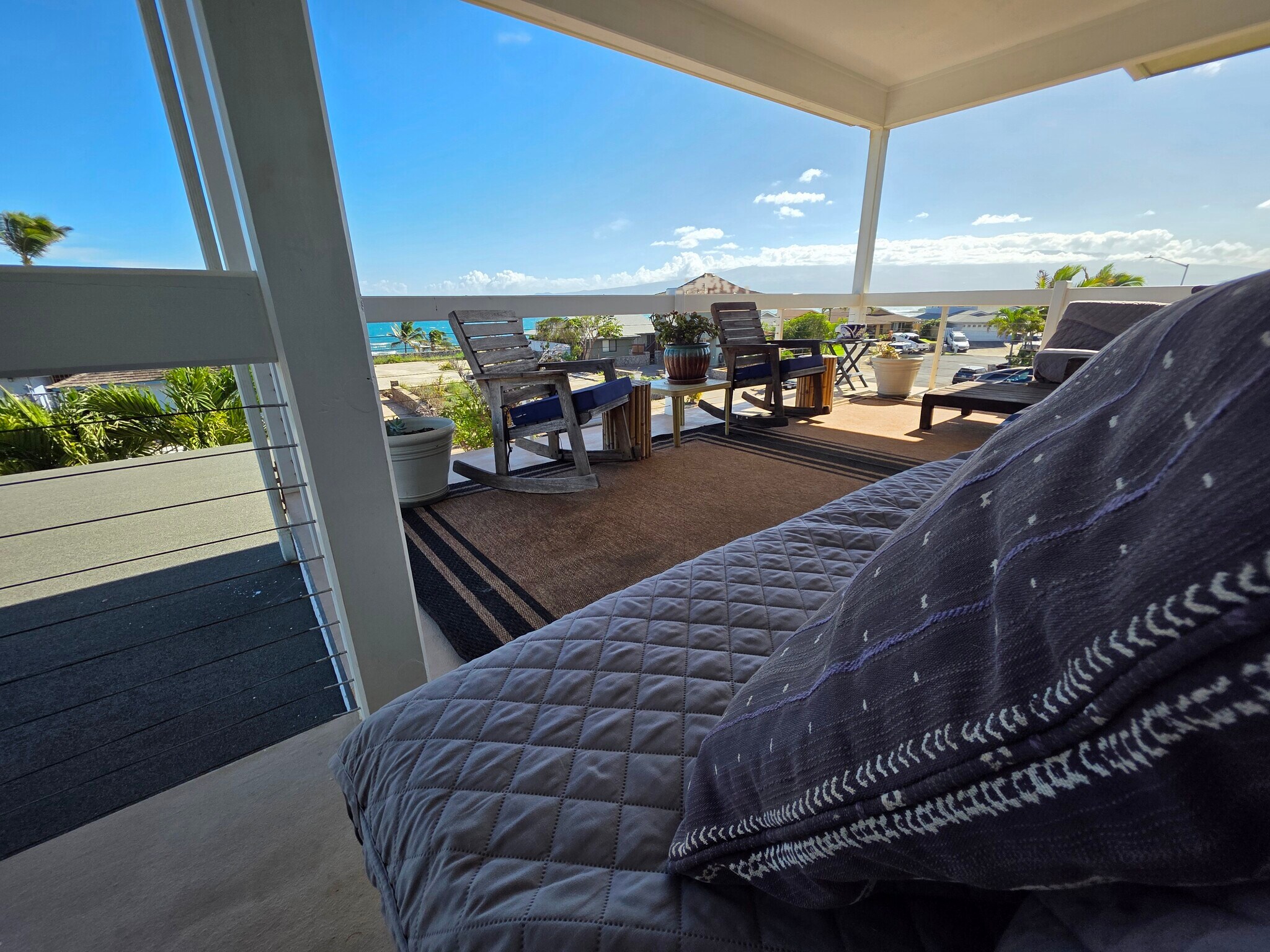 Building Photo - 1367 Kakae Pl