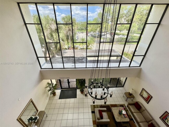 Building Photo - 491 Racquet Club Rd