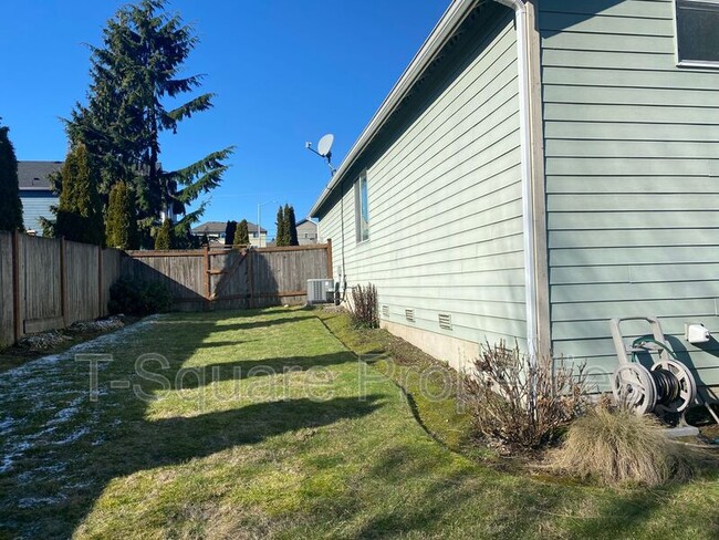 Building Photo - 629 199th St SW
