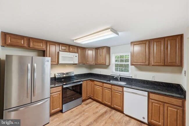 Building Photo - 10065 Chestnut Wood Ln