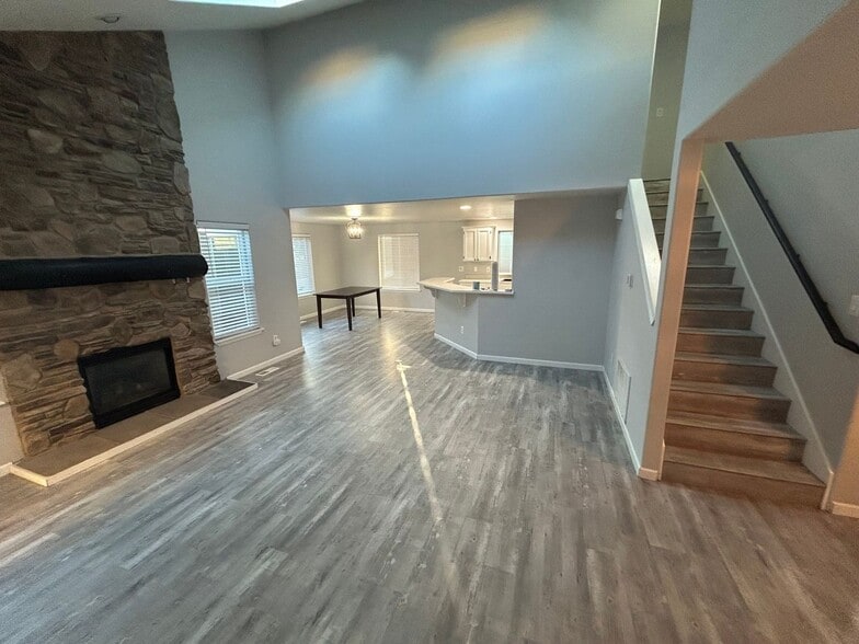 Building Photo - 4283 SW Plumeria Way