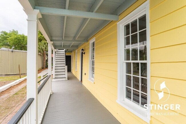 Building Photo - 606 Carteret St