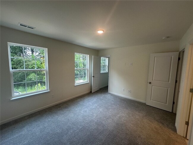 Building Photo - 443 Sunset Hollow Drive