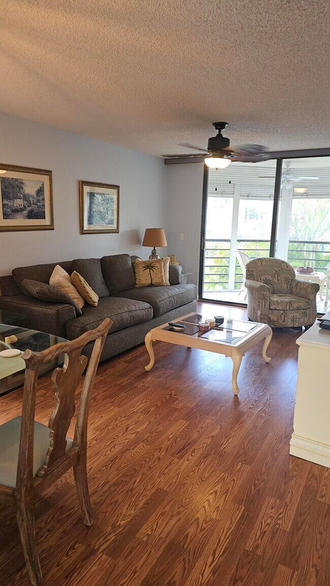 Building Photo - 3138 Via Poinciana