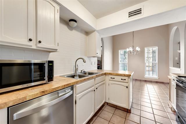 Building Photo - 3712 Viewmont Dr