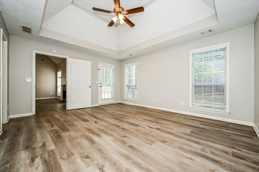 Building Photo - 166 Freeman Forest Dr