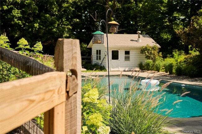 Building Photo - 41 Seelbach Ln