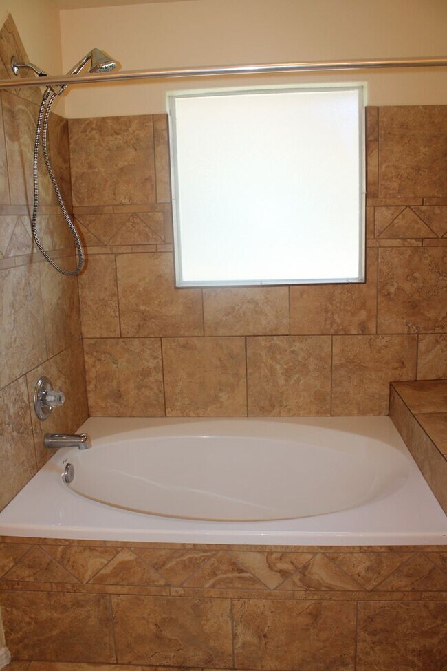 Building Photo - 12928 Hueco Pit Dr