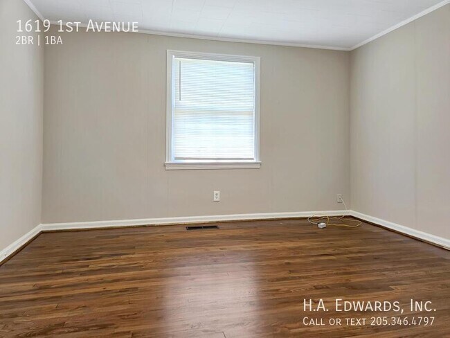 Building Photo - 1619 1st Ave