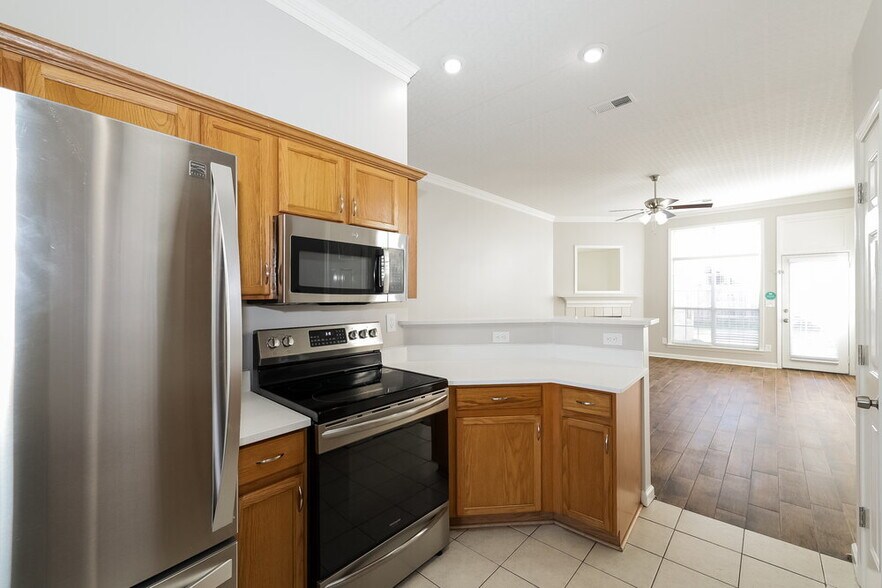 Building Photo - 2781 Java Dr