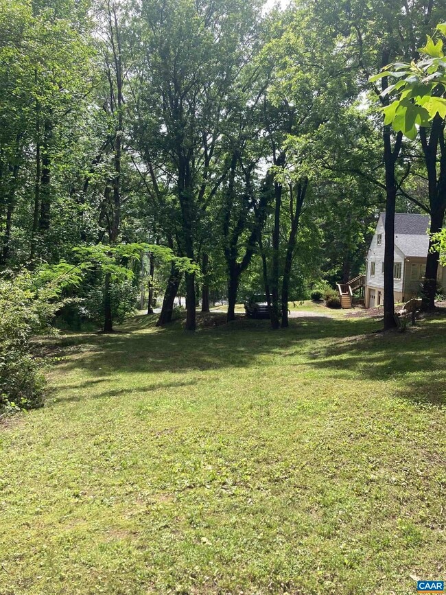 Building Photo - 14150 James River Rd