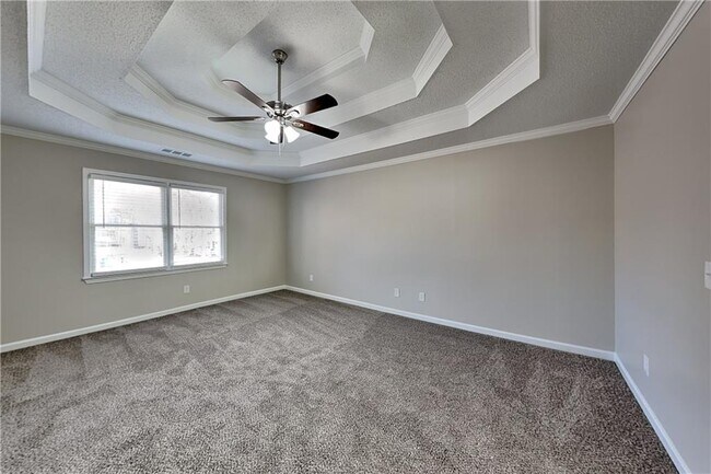 Building Photo - 308 Golden Ct