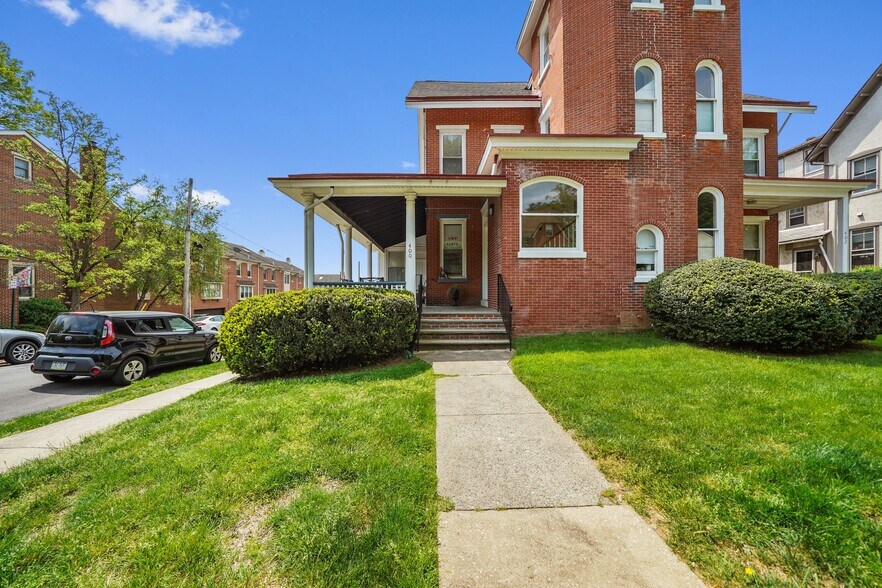 Primary Photo - 400 N Church St