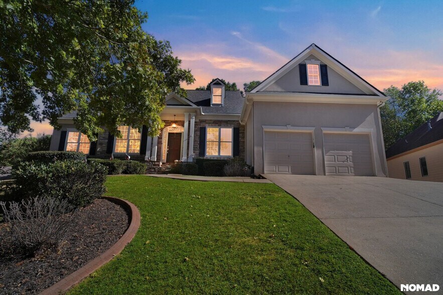 Primary Photo - 838 Valley Dr