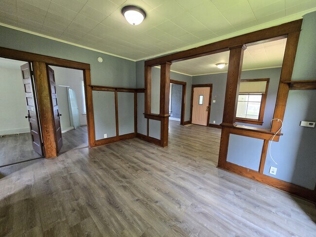 Building Photo - 406 Gable St
