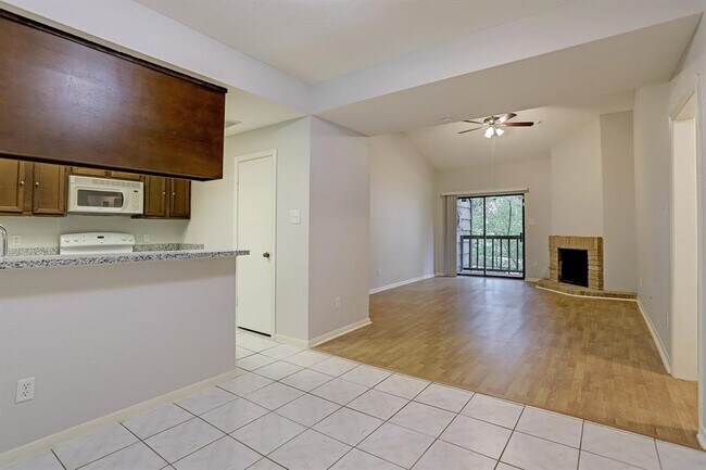 Building Photo - 11711 Memorial Dr