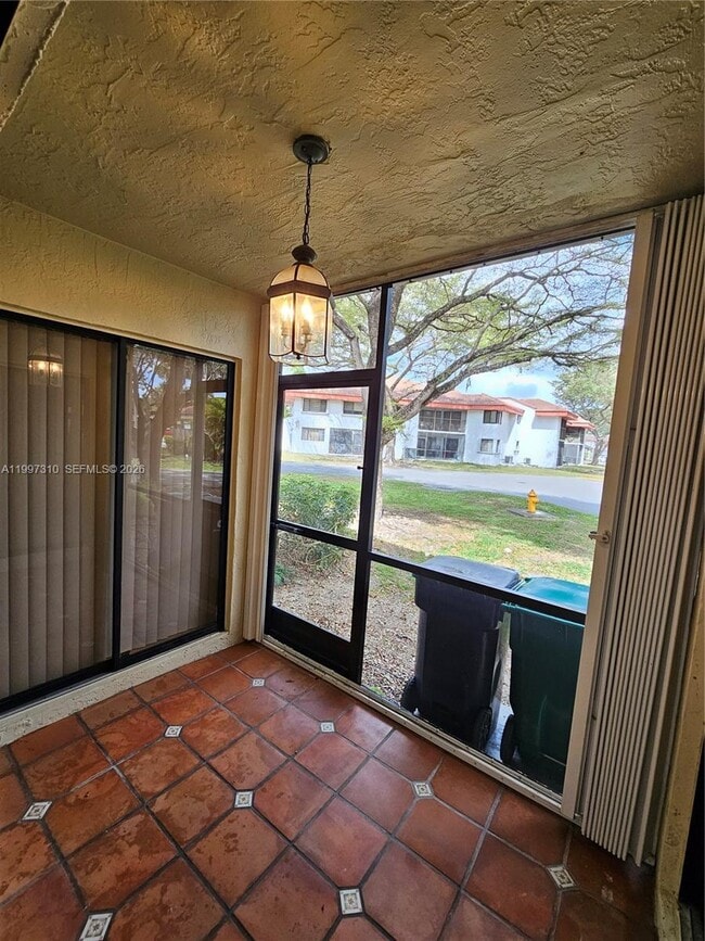 Building Photo - 9781 SW 138th Ave