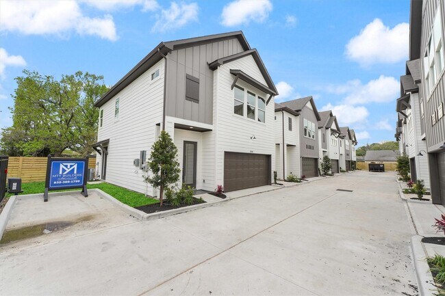 Building Photo - 2131 Blalock Rd