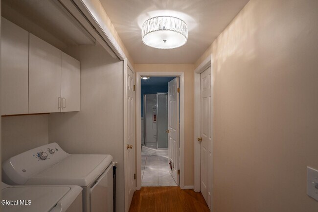 Building Photo - 64 Meadow Rue Pl