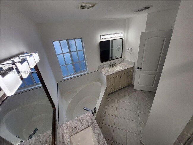 Building Photo - 13973 SW 276th Way