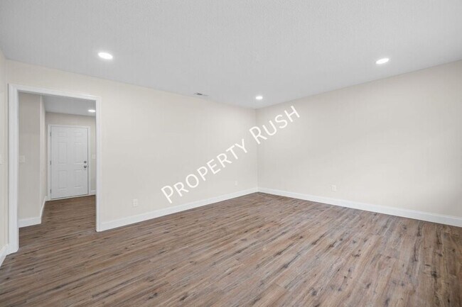 Building Photo - 3338 Gundy Dr