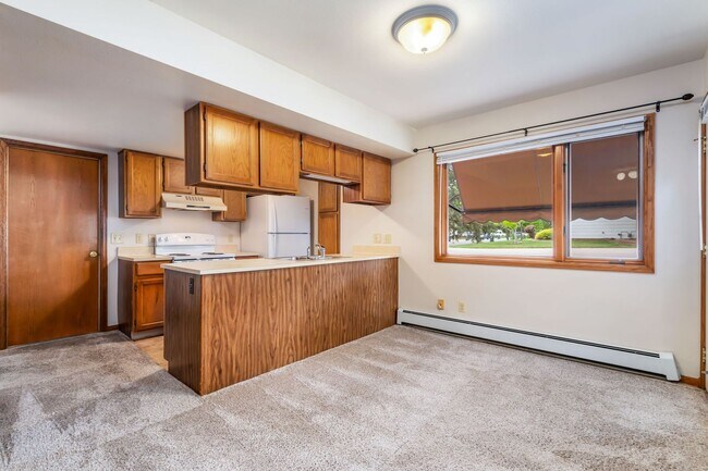 Building Photo - 4560 Larkbunting Dr