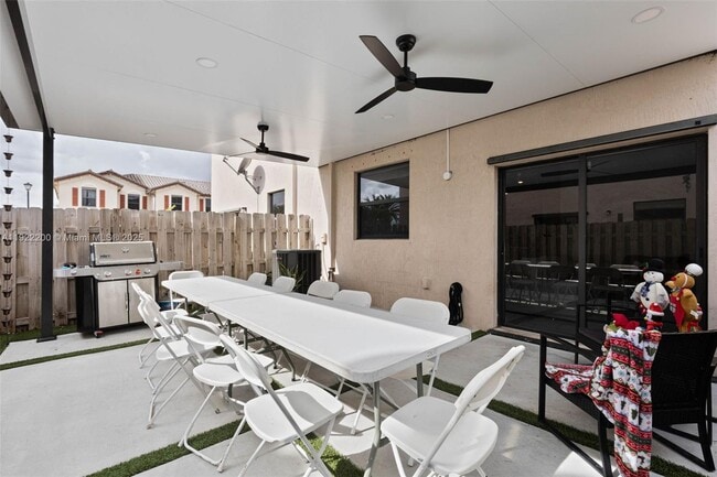 Building Photo - 15070 SW 119th Ln