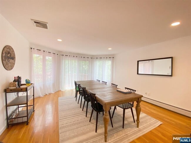 Building Photo - 118B Temple Terrace