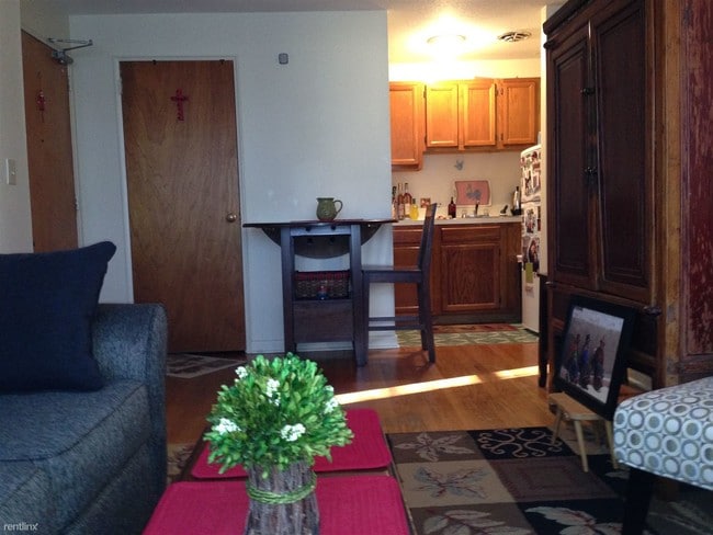 Building Photo - 22 Kenyon St