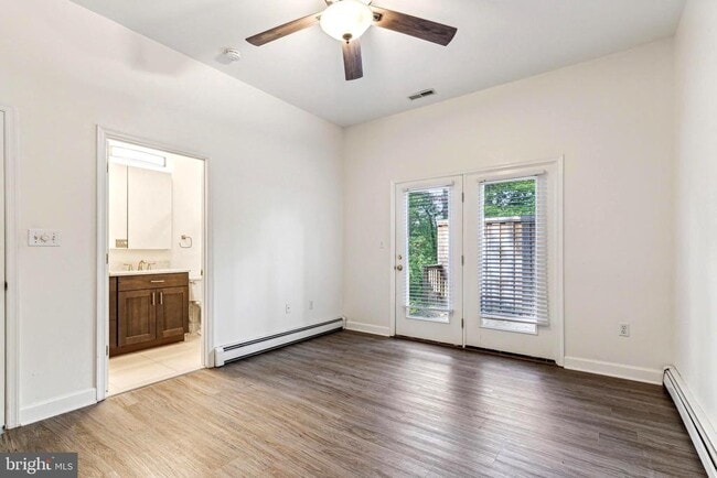 Building Photo - 1500 St Margarets Rd