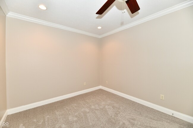 Building Photo - 8555 One W Dr