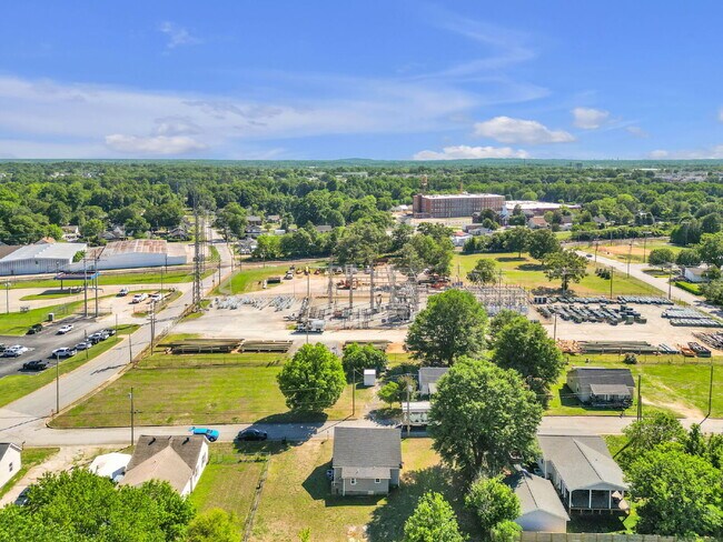 Building Photo - Cozy & Convenient 2BR, 1.5BA Greer Rental Near Downtown! $1,300/mo rent