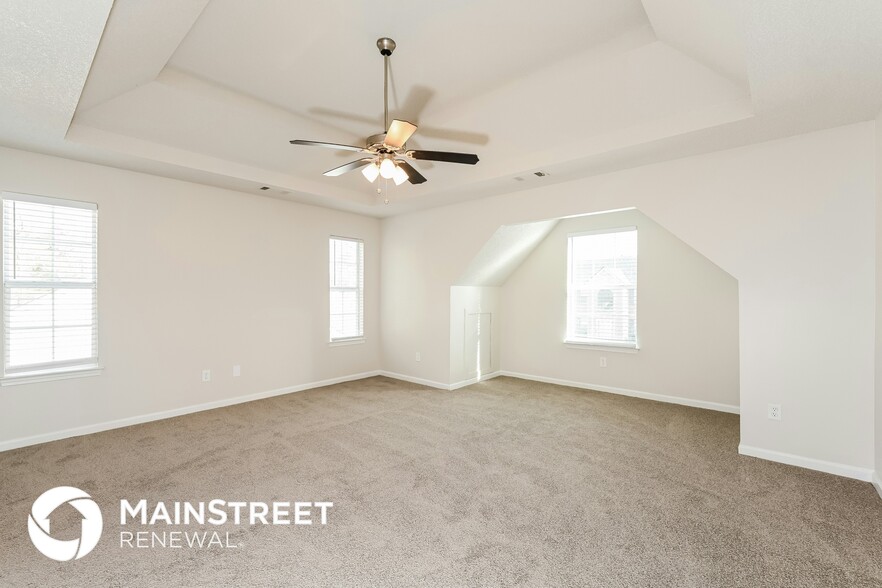 Building Photo - 3075 Dogwood Ave