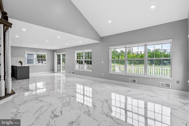 Building Photo - 98 Canal View Dr